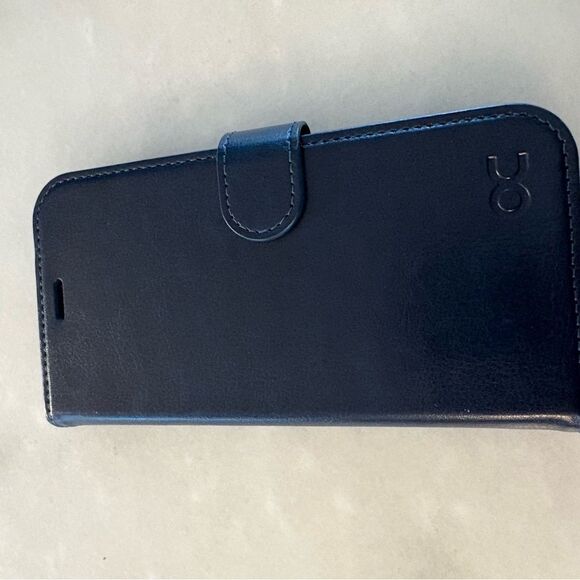 iPhone 12 Case Wallet - Picture 1 of 6